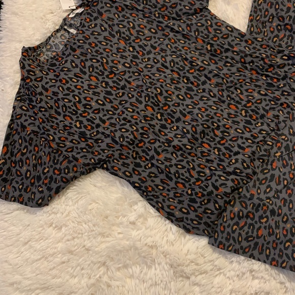 The Drop Women's Grey Animal Print by Grace Atwood - Picture 4 of 6